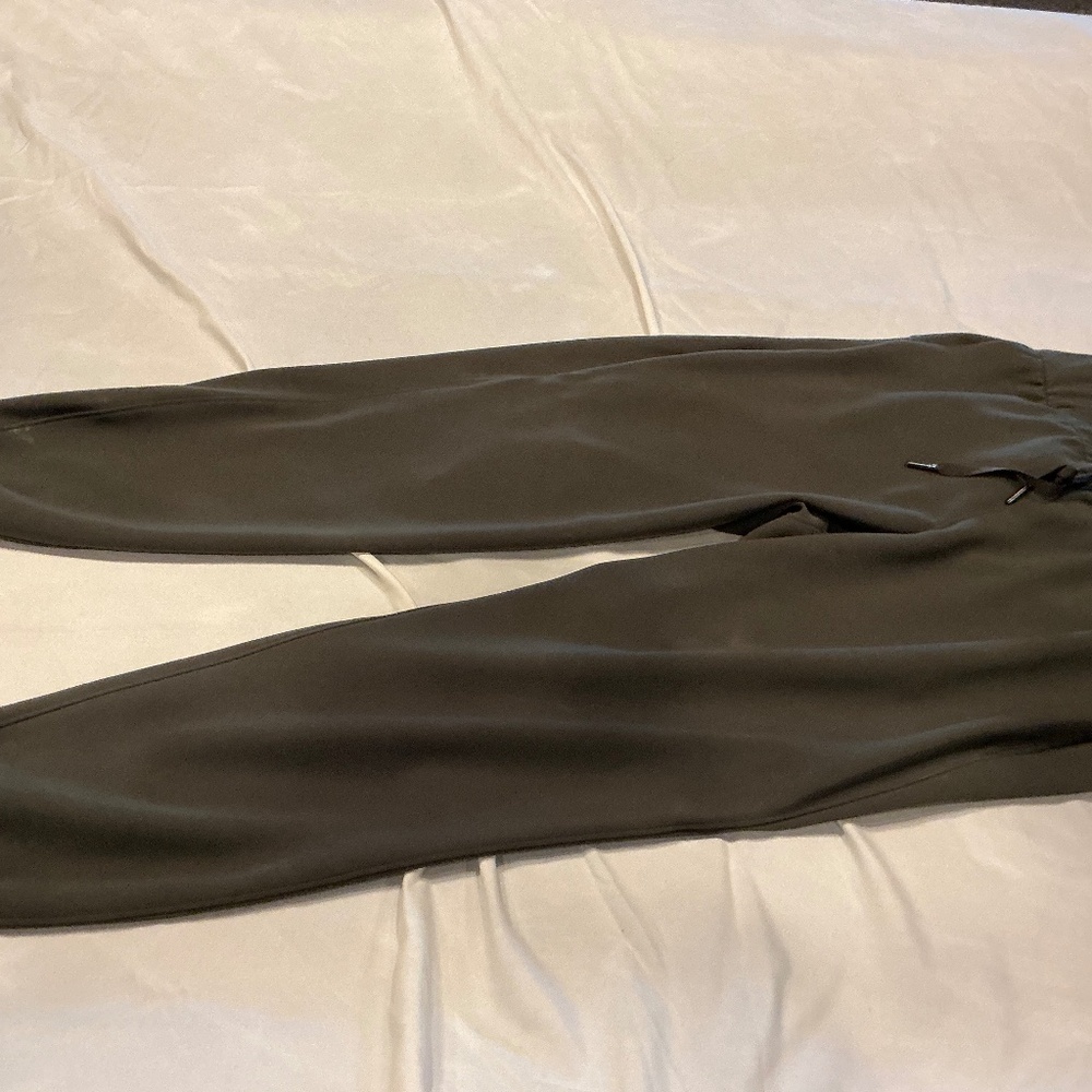 Lululemon joggers